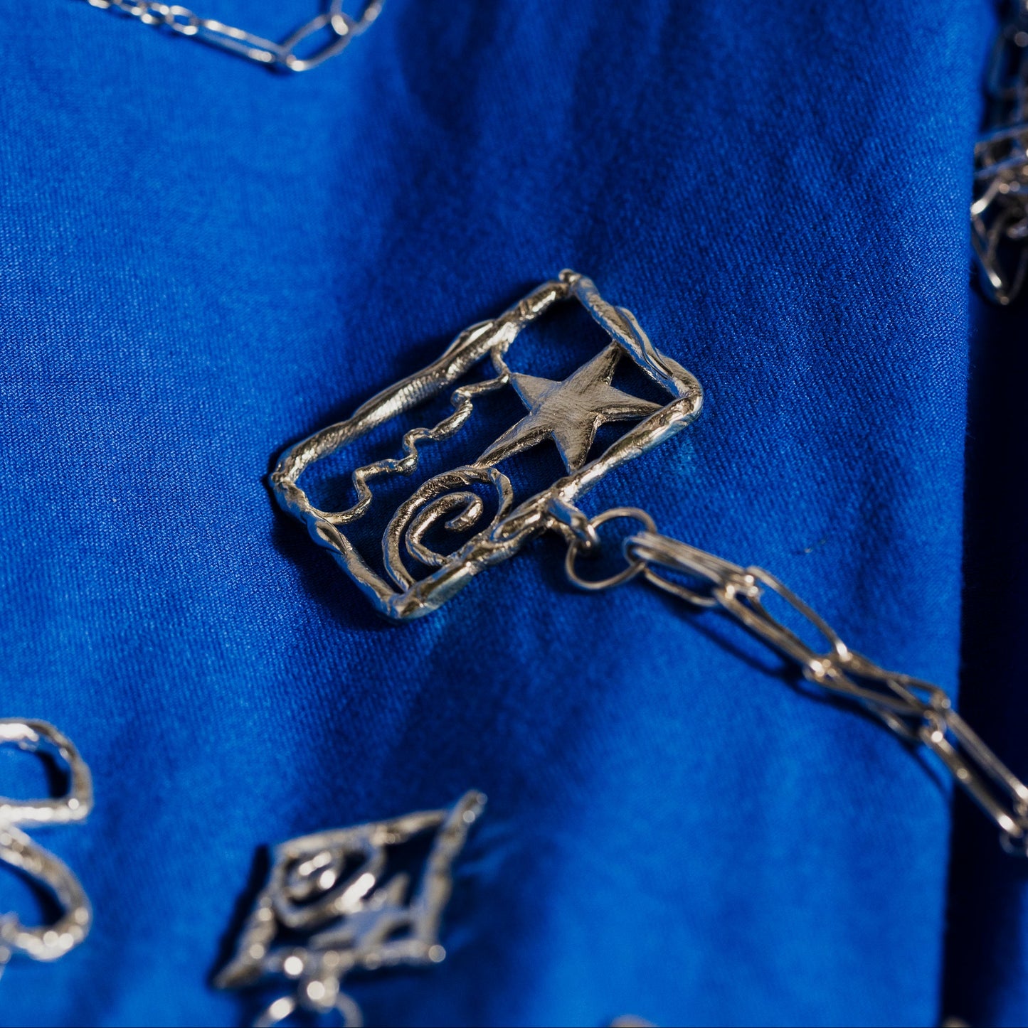 PORTAL PENDANT